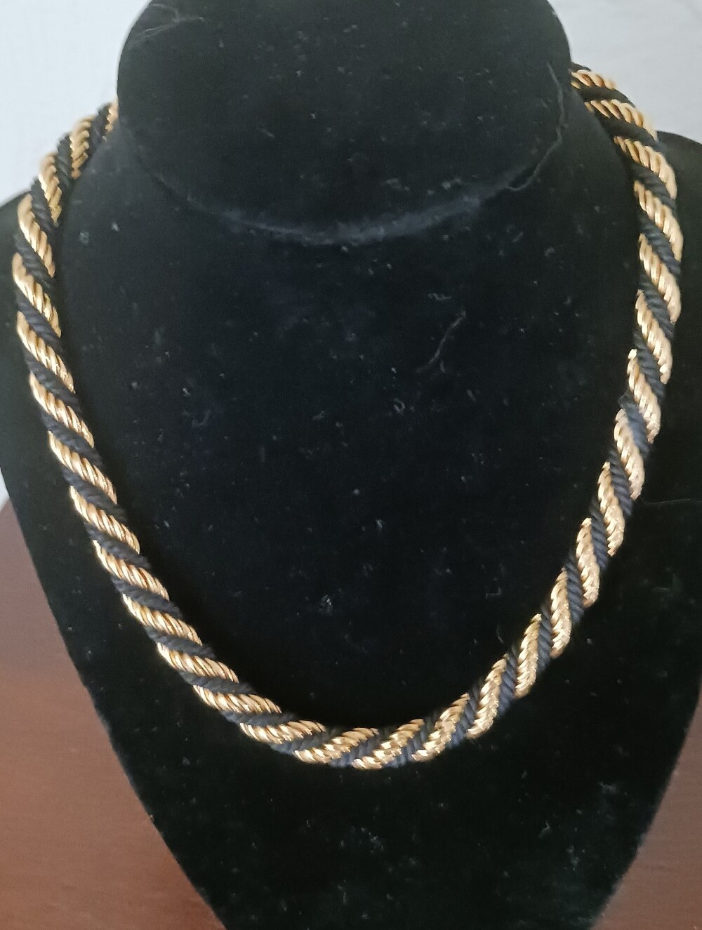 17 In Rope Necklace